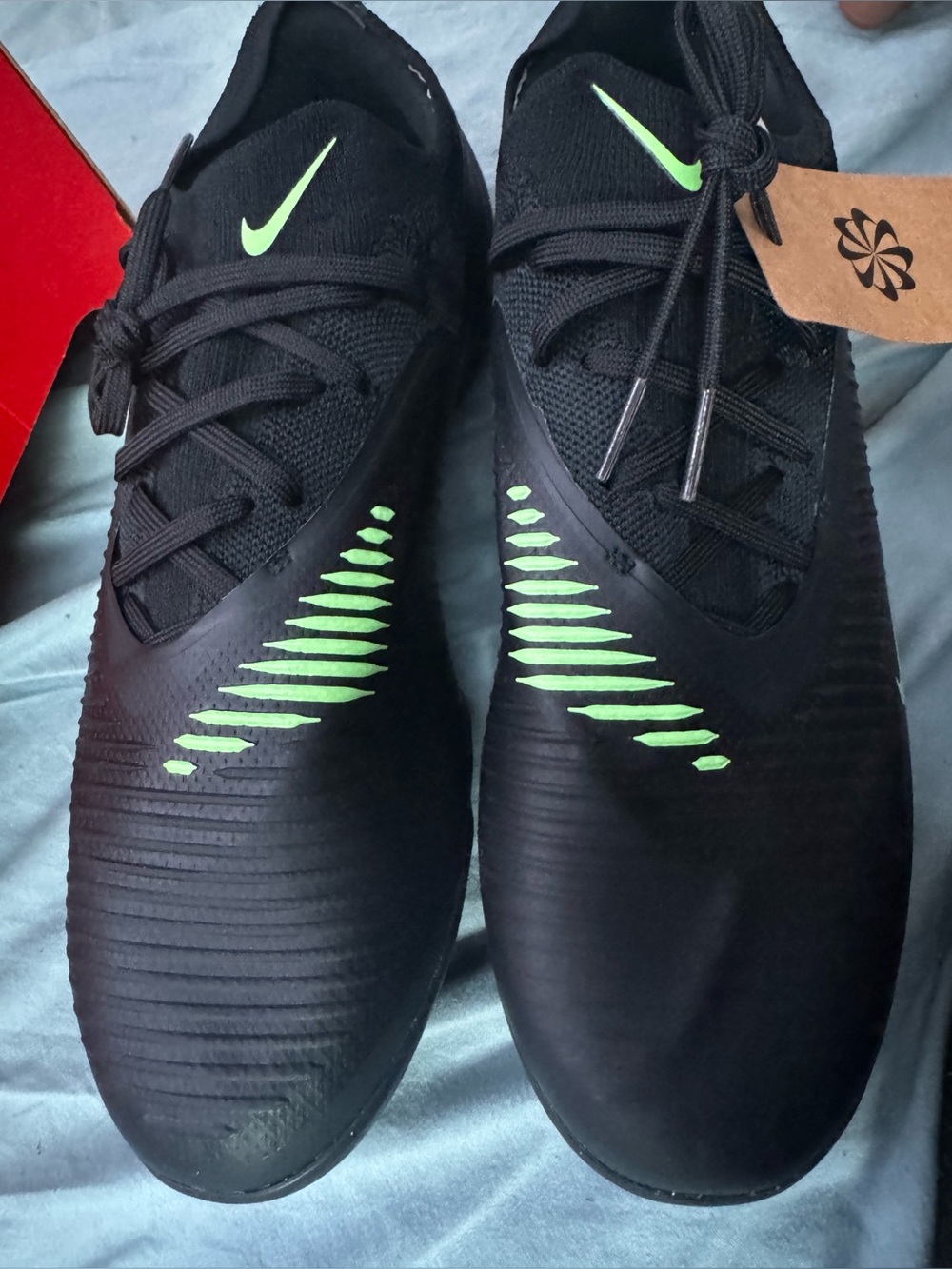 Nike reactx phantom 6 low pro TF NIB/NWT! Size 9.5 men